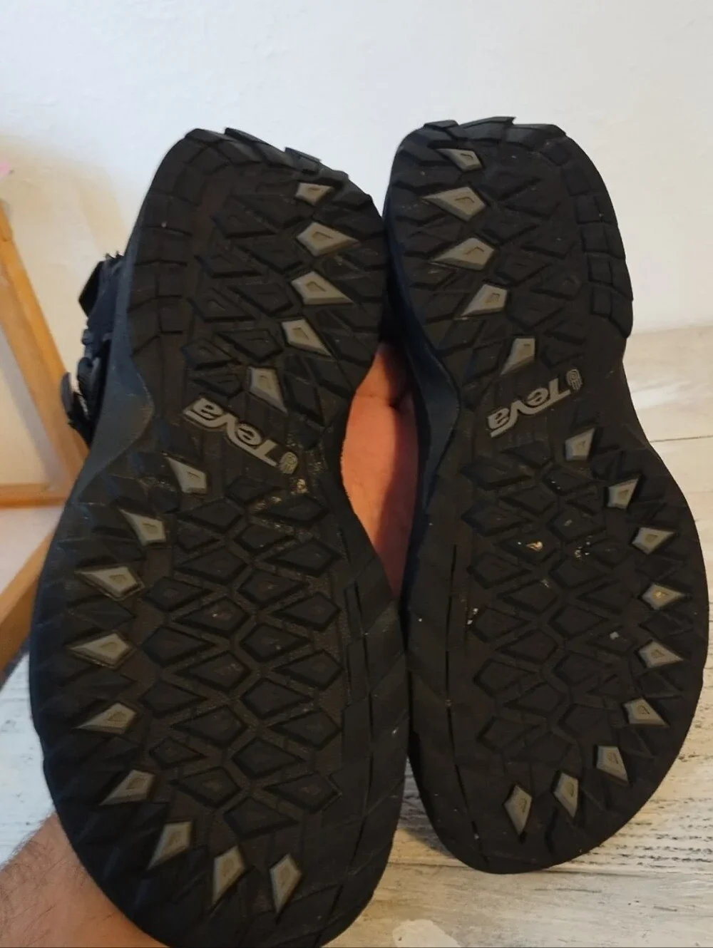 TEVA MEN shoc pad BLACK STRAPPY SPORTS SANDALS US8  / EU 40/ UK
